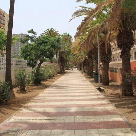 Cristianos - 2 Bedrooms - Flayla-c