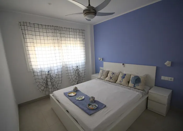 Cristianos - 2 Bedrooms - Flayla-c